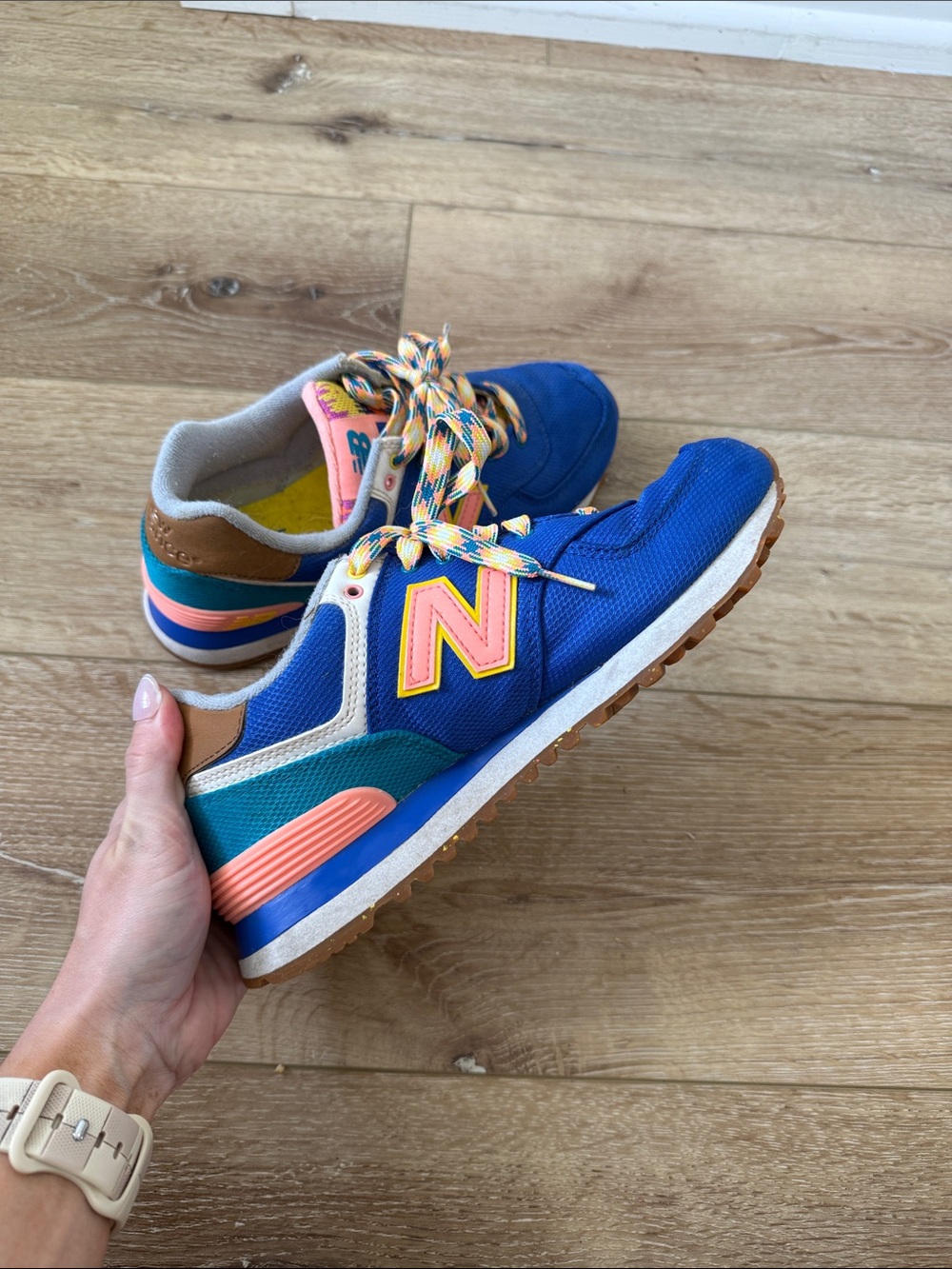 New Balance Blue & Pink Retro Trail Sneakers - Picture 3 of 4